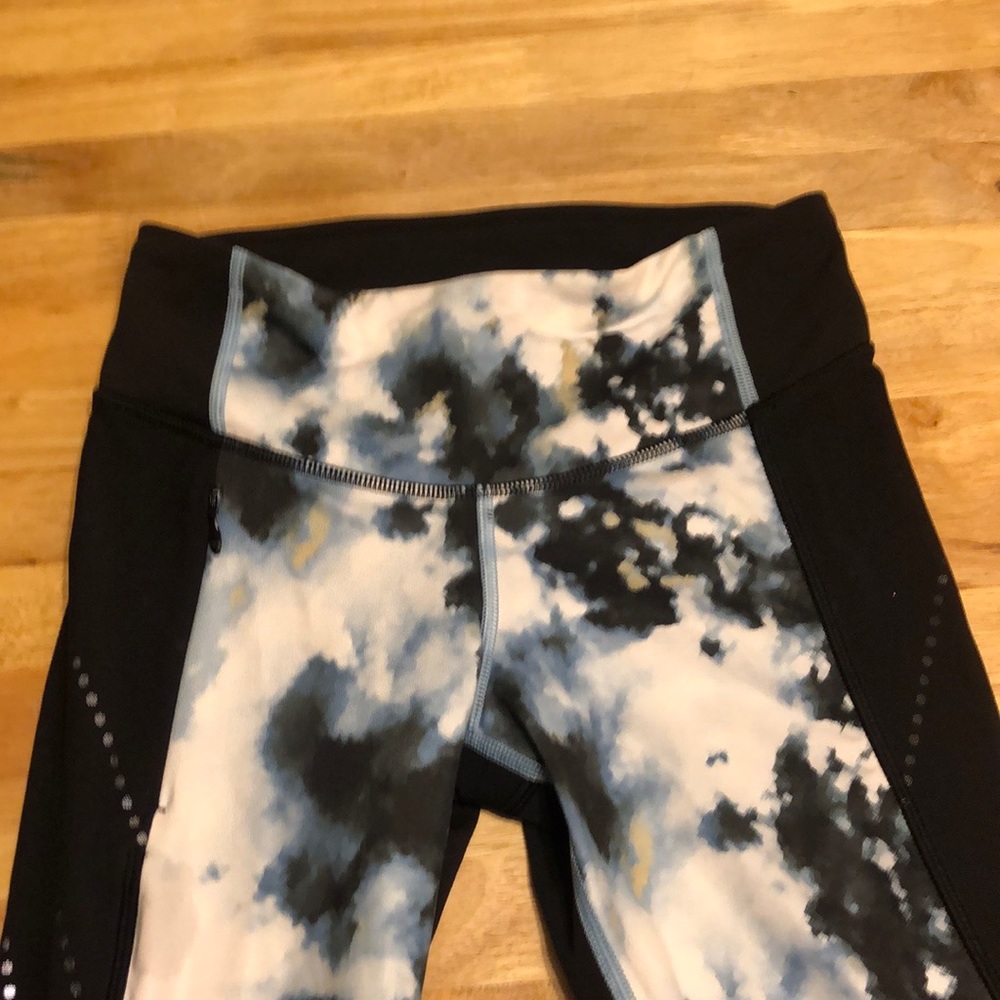 Lululemon Blooming Pixie
